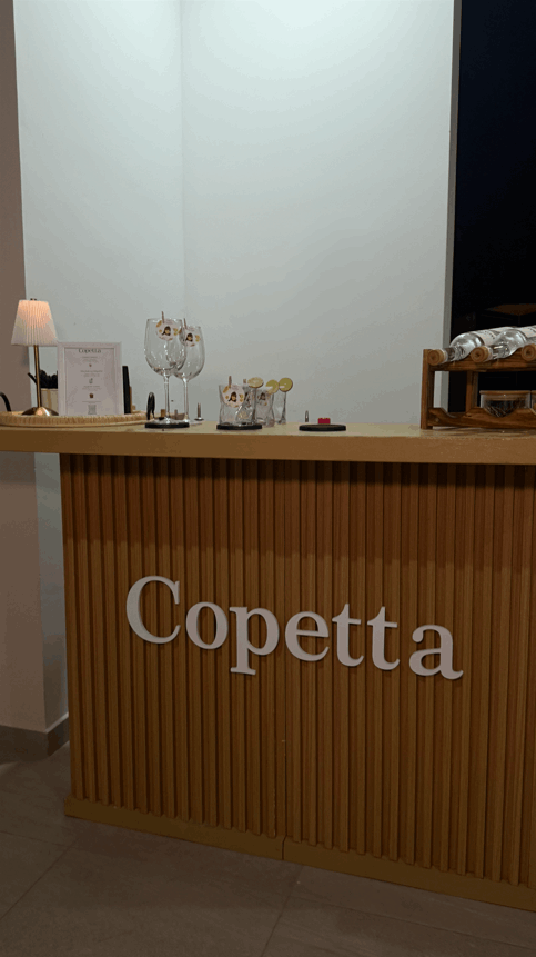 Botellas bacanora barra